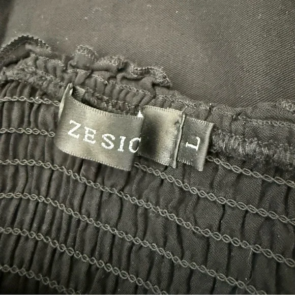 Zesica Black Strapless Smocked Maxi Dress - Size Large - Picture 2 of 3